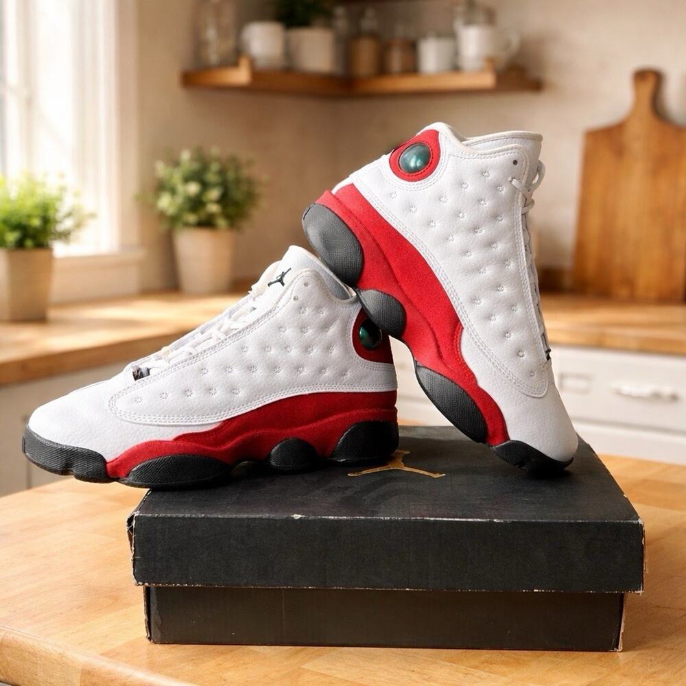Air Jordan 13 Retro Chicago 2017 (GS) Size 6Y 7.5 W- 414574-122 - With OG Box